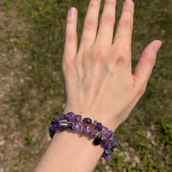 Natural Purple Amethyst Crystal Gemstone Bracelet - Picture 12 of 14